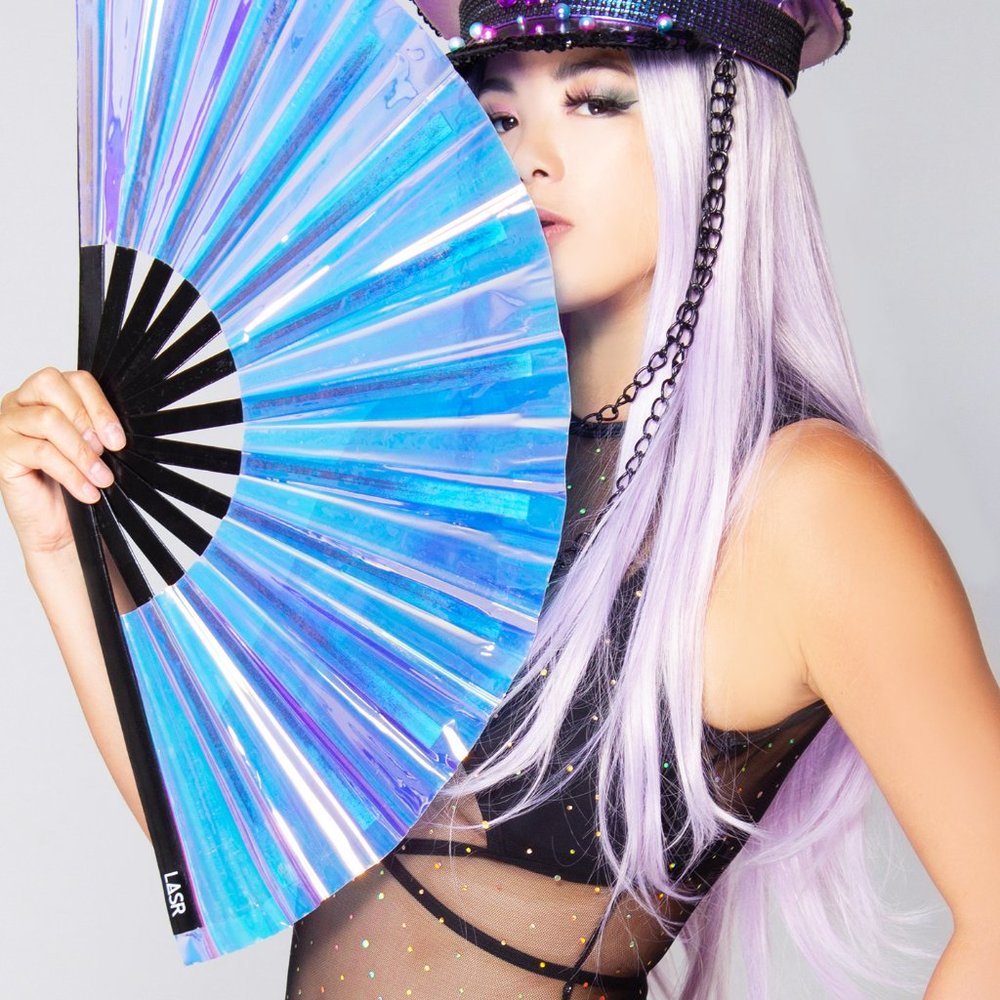 Electric Storm Iridescent Fluid Fan
